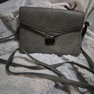 Elegant Gray Textured Women's Bag